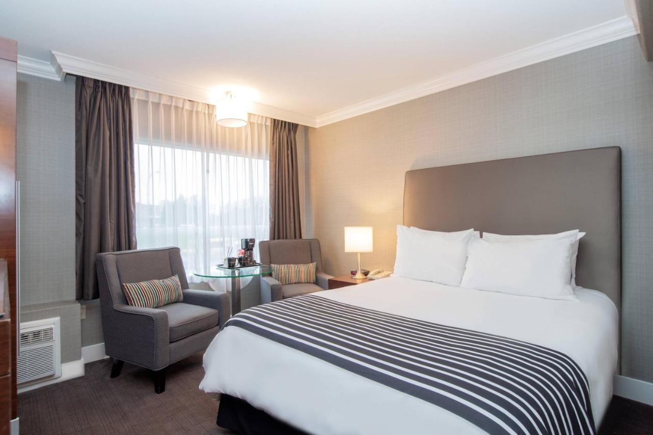 Sandman Hotel Vancouver Airport Richmond Esterno foto